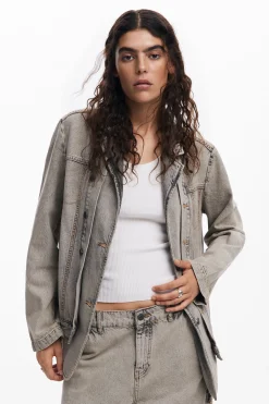 Blazer denim desgastado