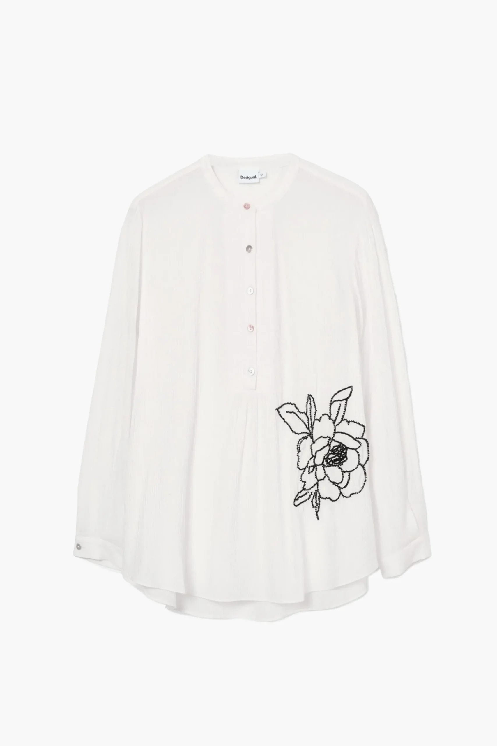 Blusa flor bordada