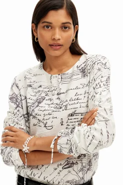 Blusa textos mangas ajustables