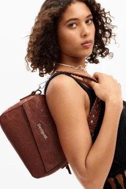 Bolso de mano S bordados