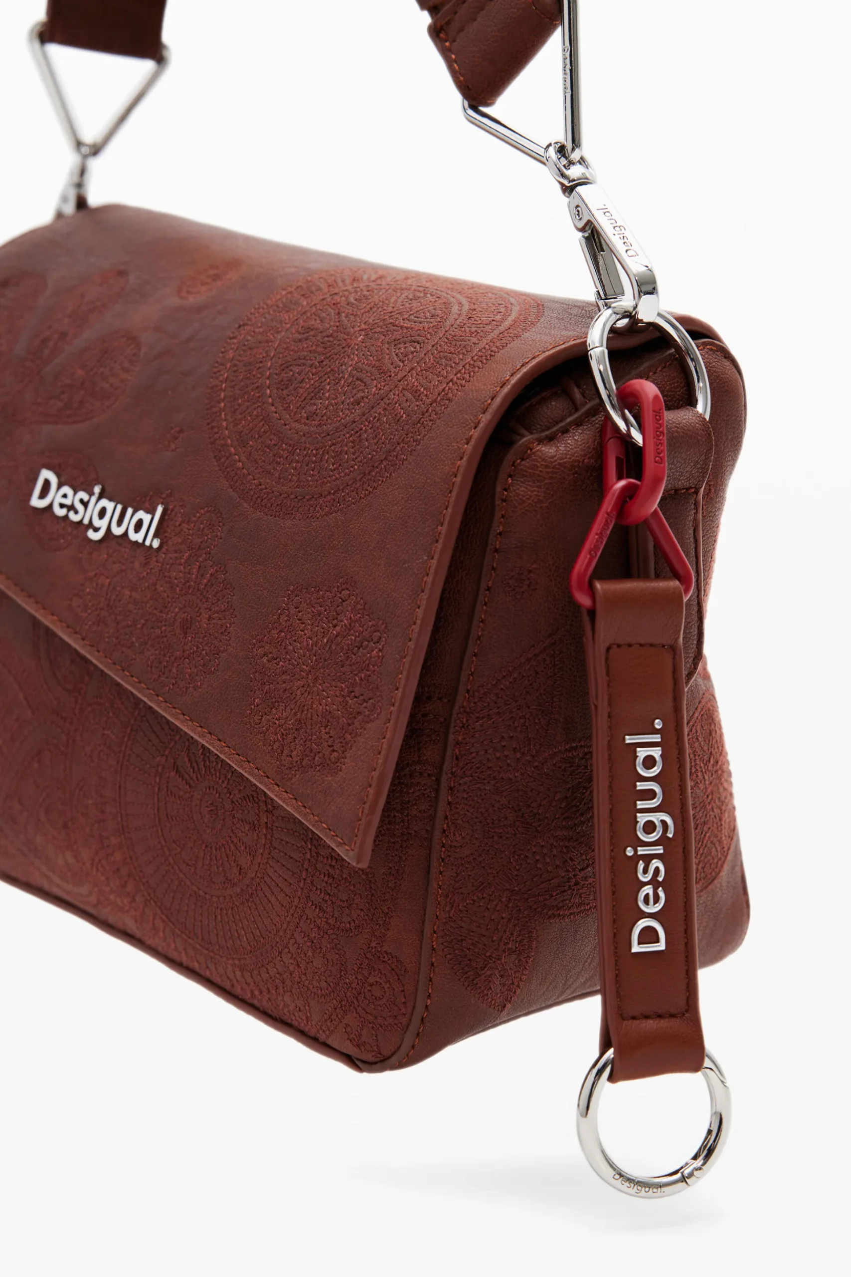 Bolso de mano S bordados