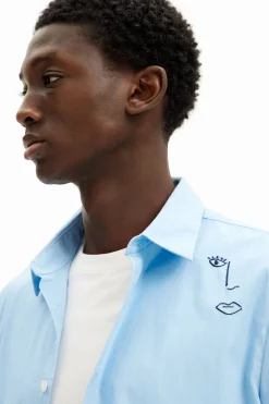 Camisa detalles bordados