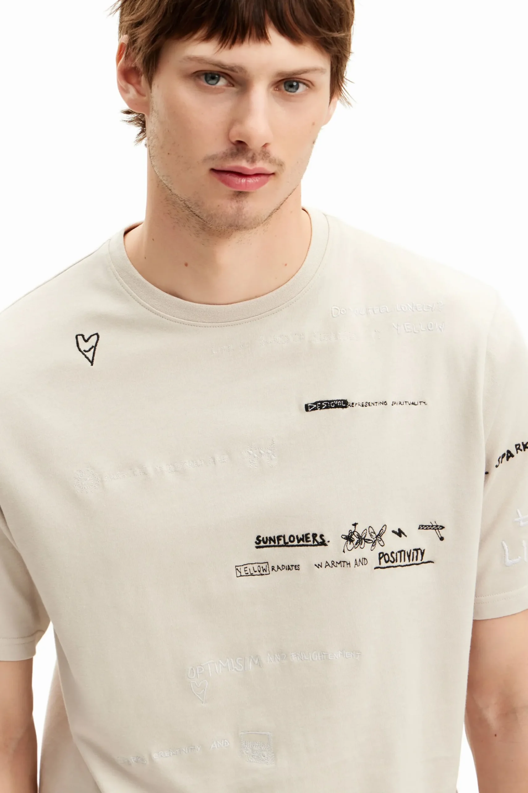Camiseta de manga corta con diseño de lettering
