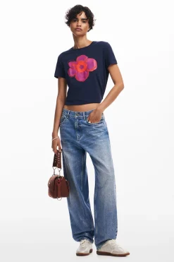 Camiseta ilustración flor