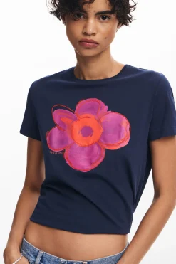 Camiseta ilustración flor