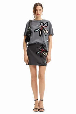 Camiseta ilustración flor