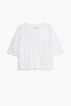 Camiseta lisa detalles