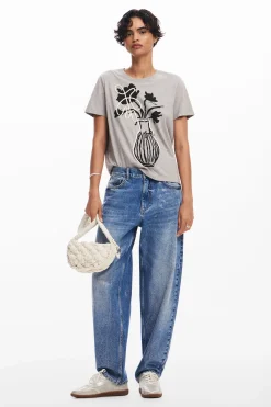 Camiseta lisa jarrón