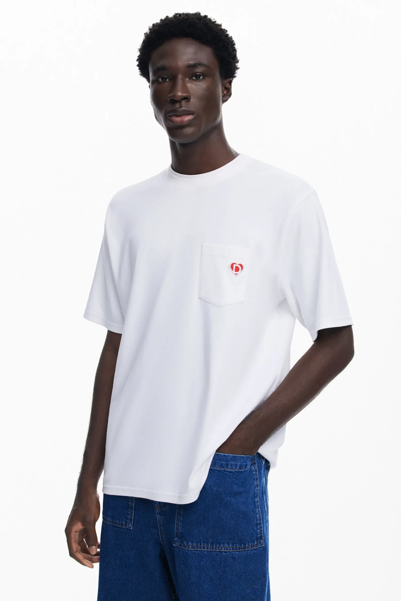 Camiseta logo bolsillo