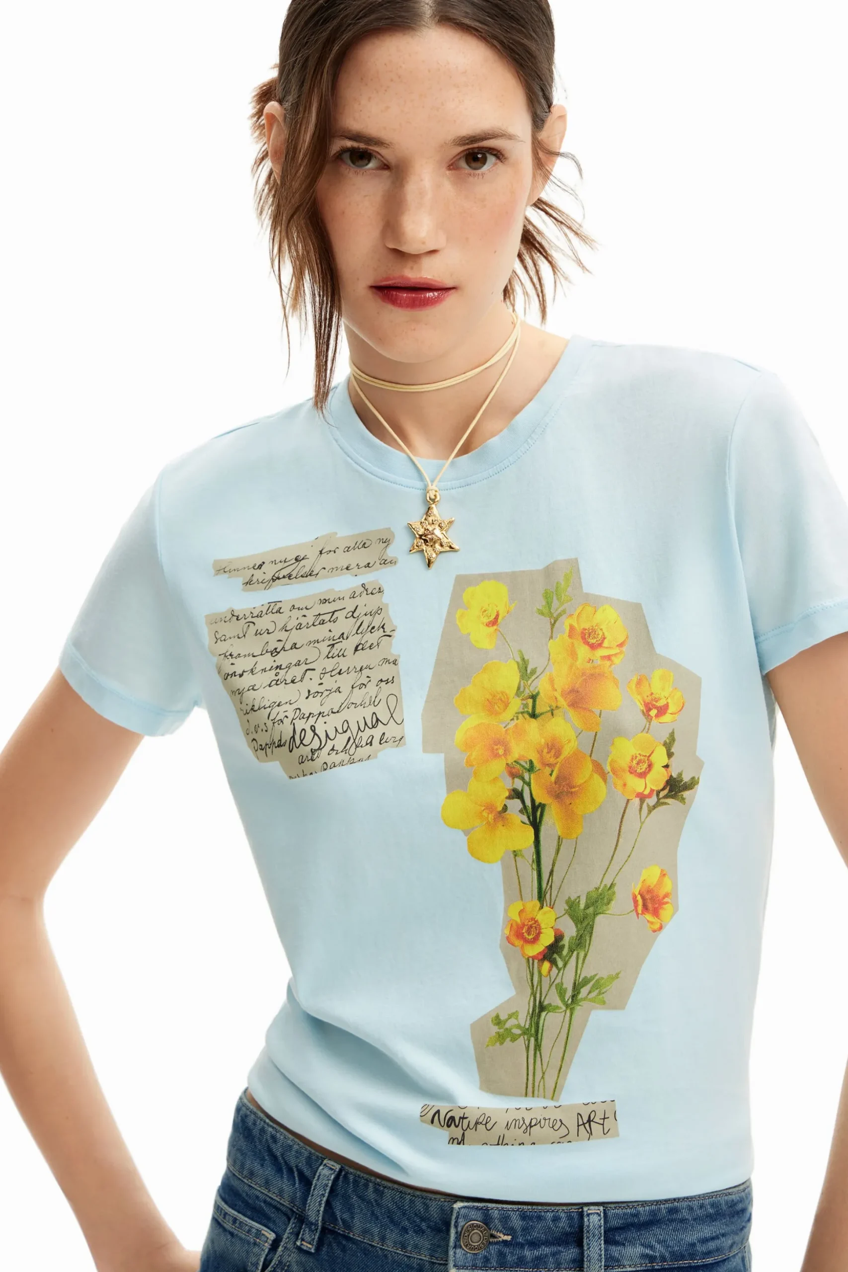 Camiseta parches flores