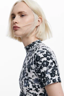 Camiseta patchy flores