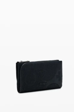Cartera grande bordada