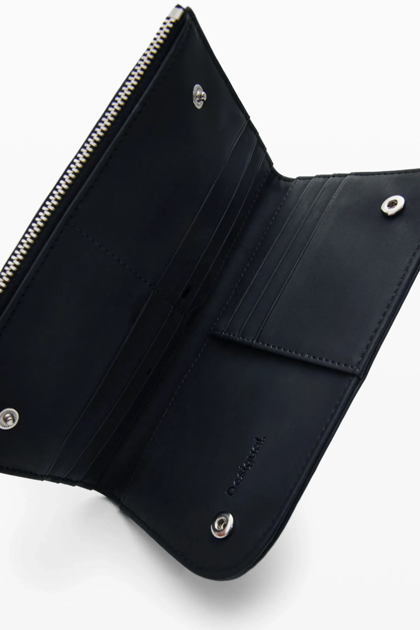 Cartera grande bordada