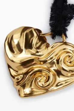 Colgante corazón cinta baño oro Zalio