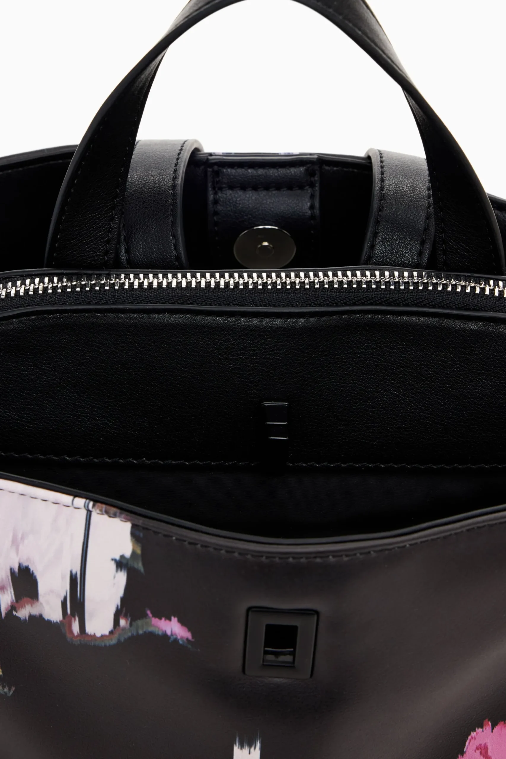 Mochila mini efecto piel