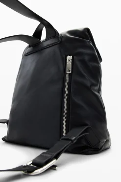 Mochila pequeña piel