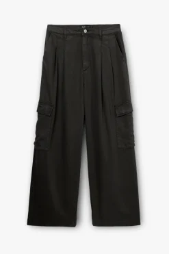 Pantalón cargo fluido
