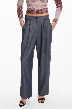 Pantalón largo recto