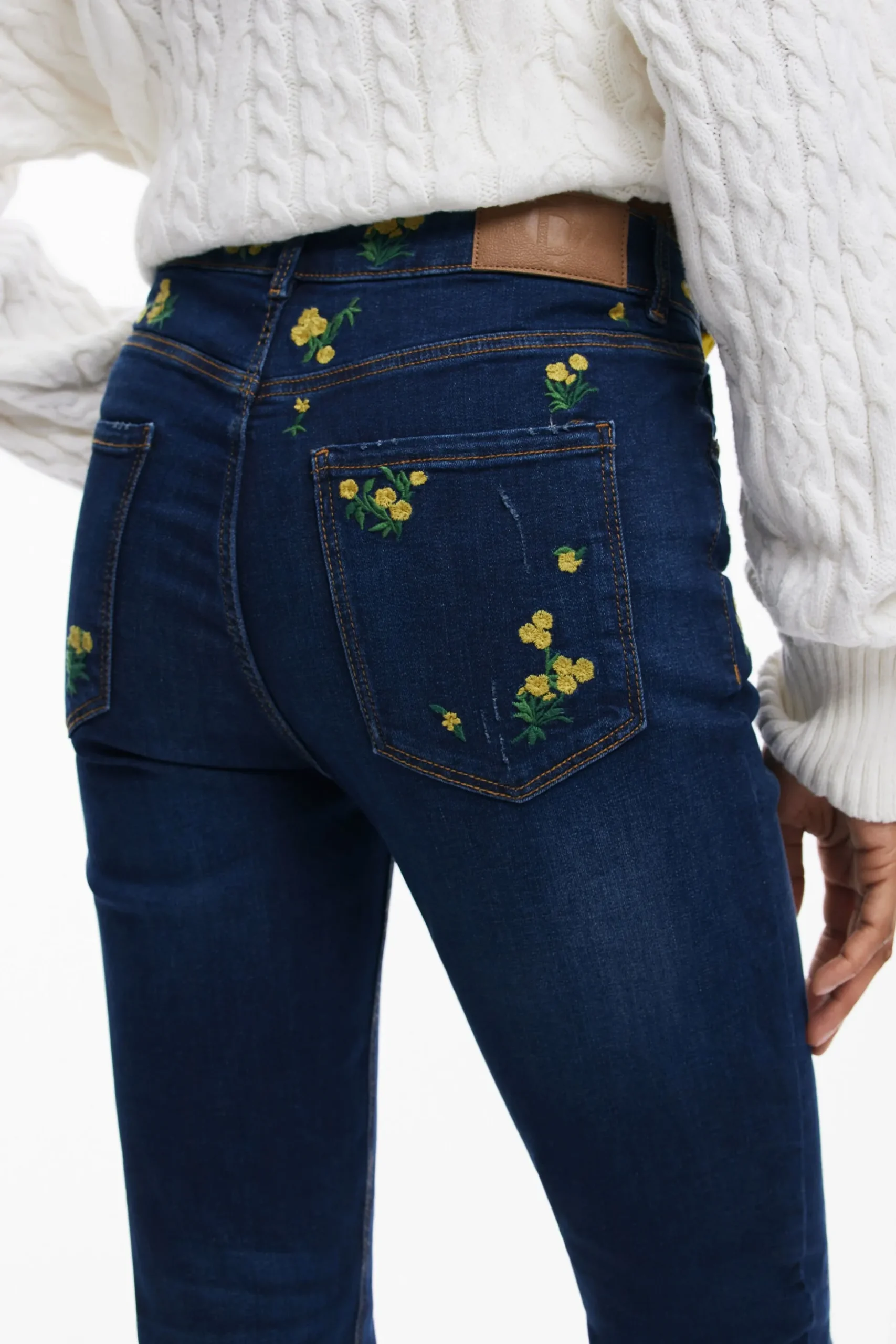 Pantalon denim flores