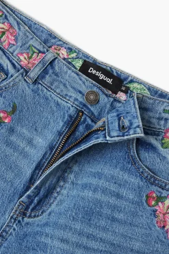 Pantalones largos denim flores