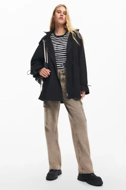 Parka impermeable capucha