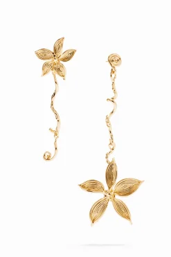 Pendientes largos asimétricos flor baño oro Zalio