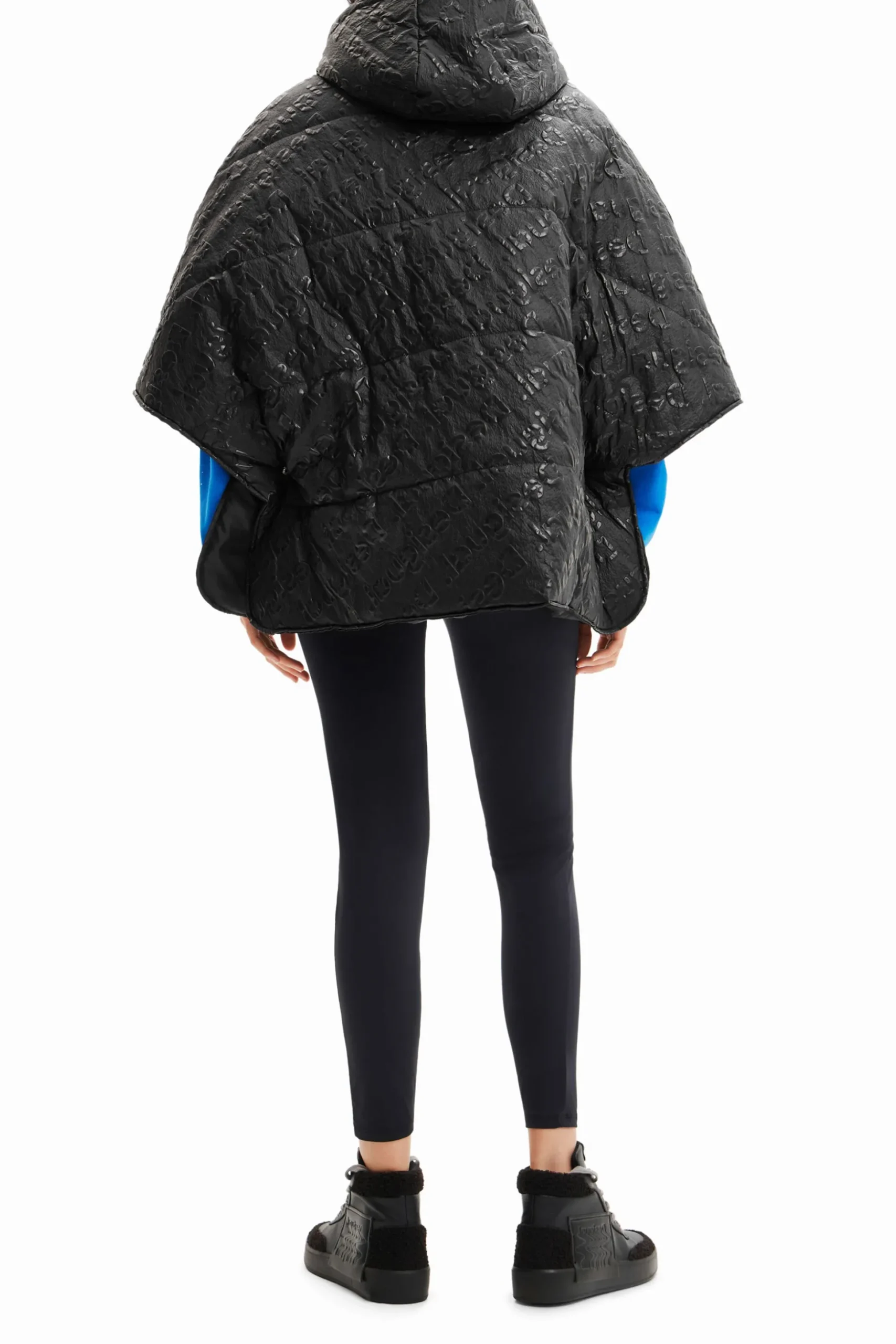 Poncho padded logos