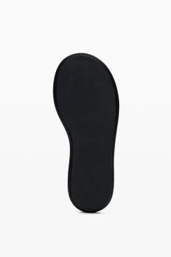 Sandalias planas cuerda