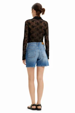 Short denim bordados