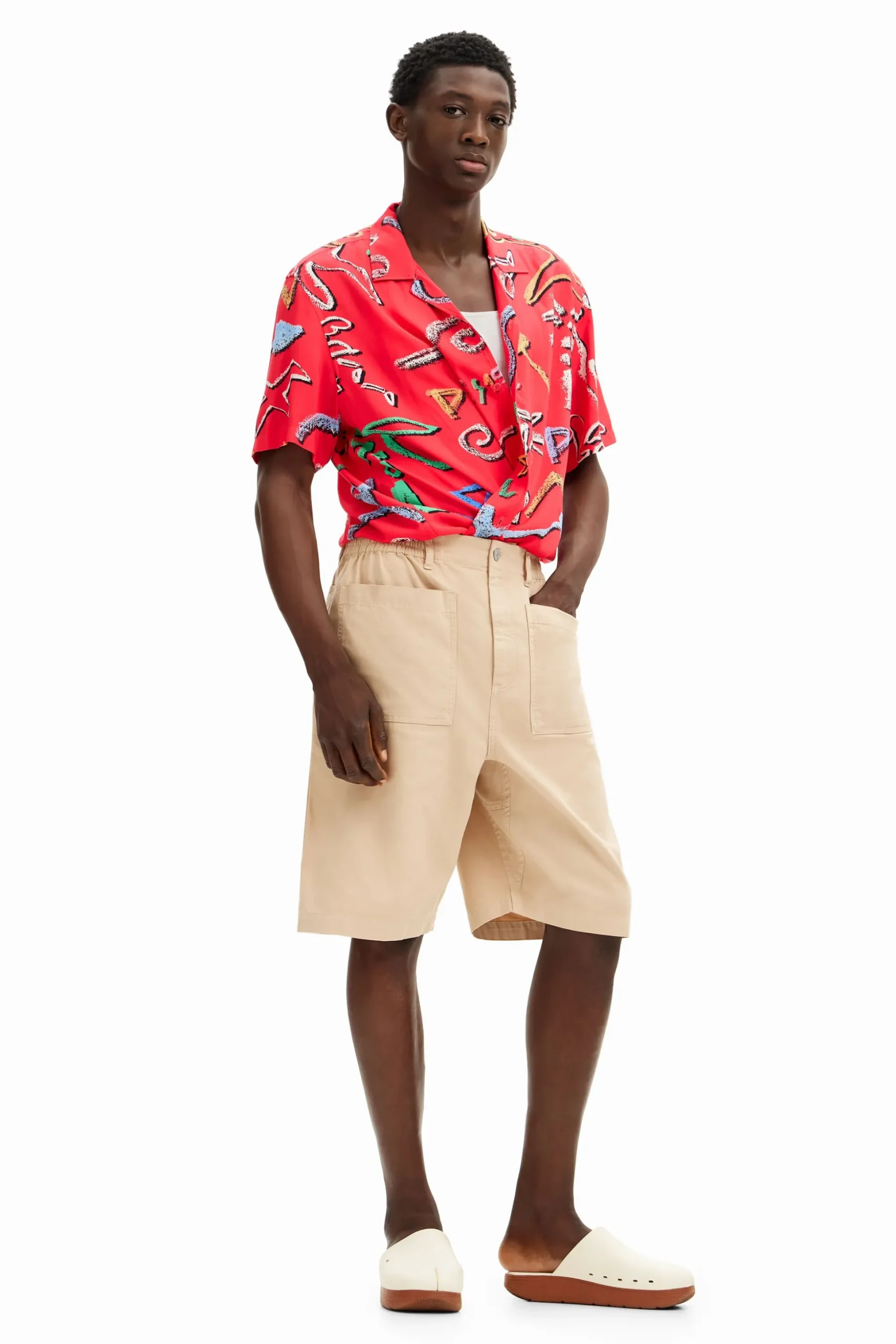 Shorts lisos bolsillos