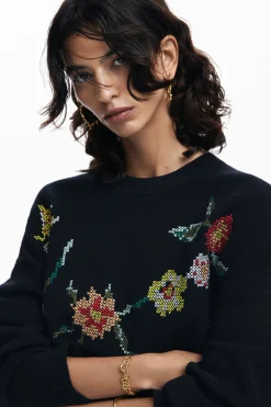 Sudadera bordado flores