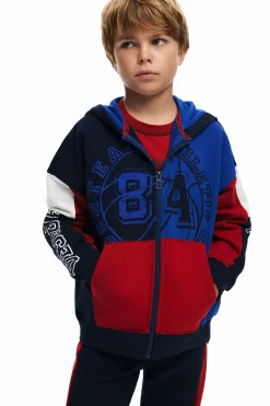 Sudadera estilo baloncesto
