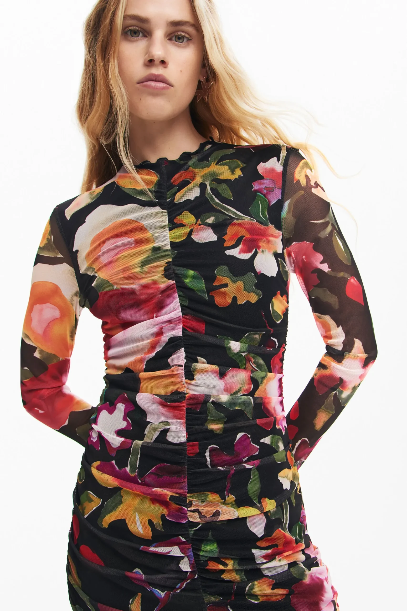 Vestido corto flores