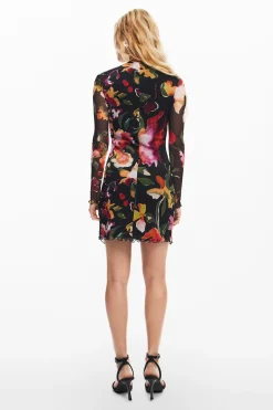 Vestido corto flores