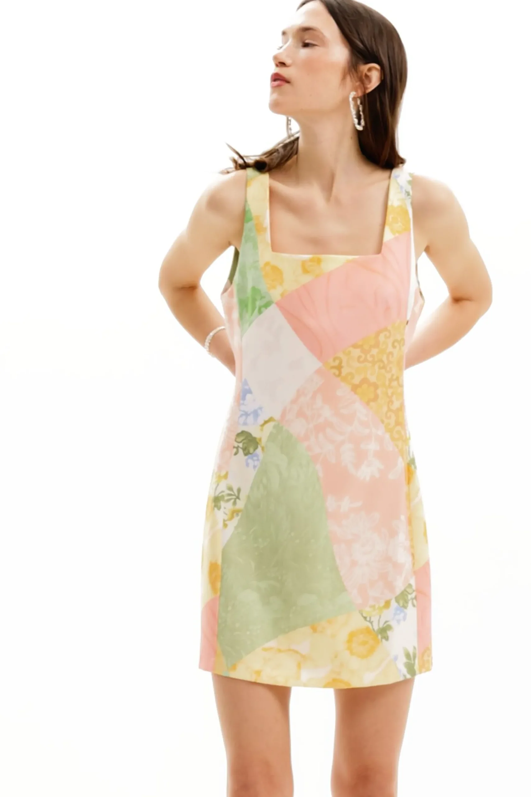 Vestido corto flores