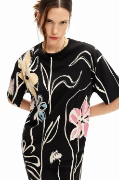 Vestido corto flores ilustradas