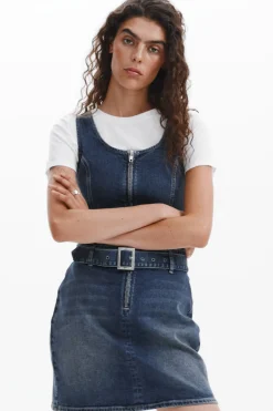 Vestido denim cinturón