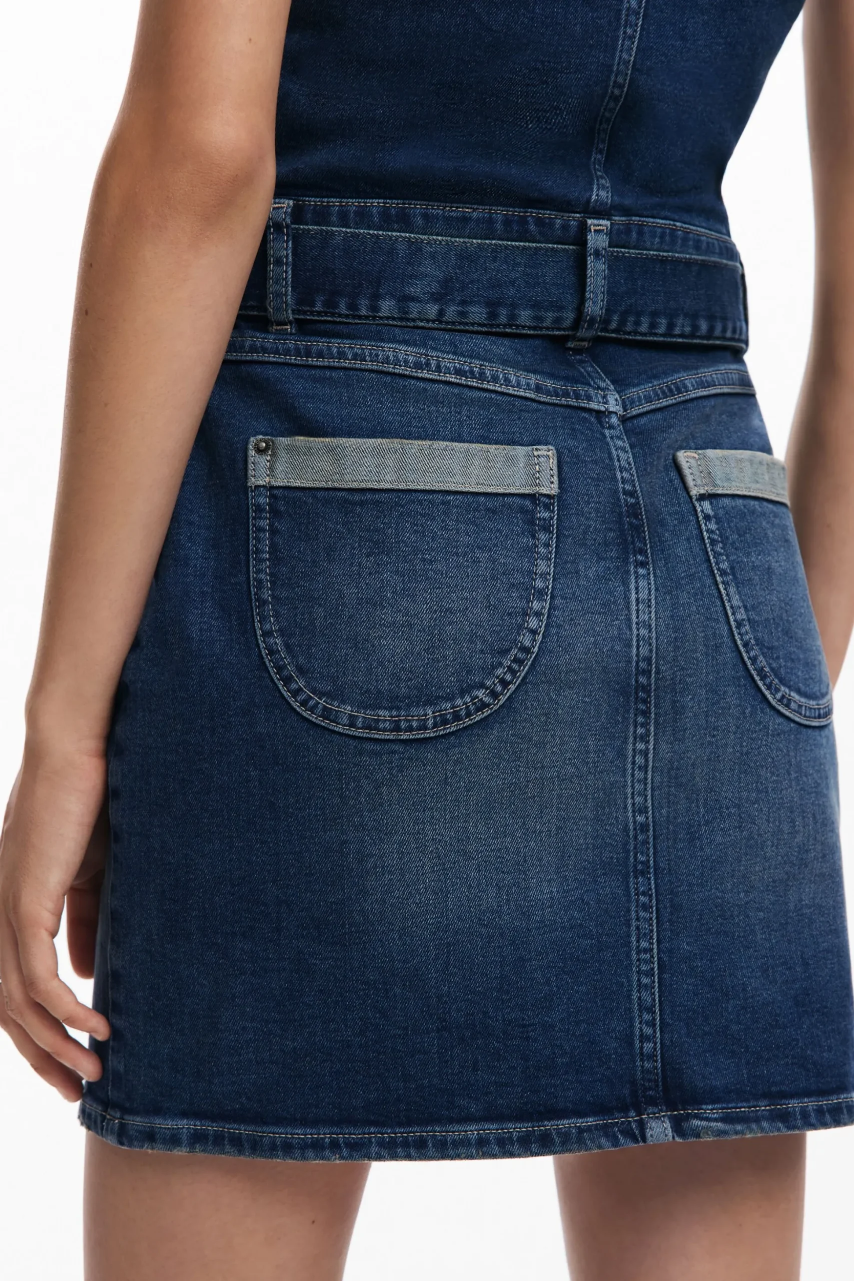 Vestido denim cinturón