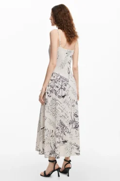 Vestido estampado periódico