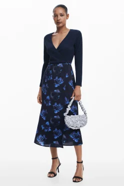 Vestido midi combinado