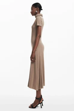 Vestido midi cuello alto
