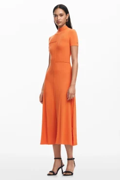 Vestido midi cuello alto