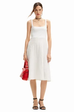 Vestido midi evasé