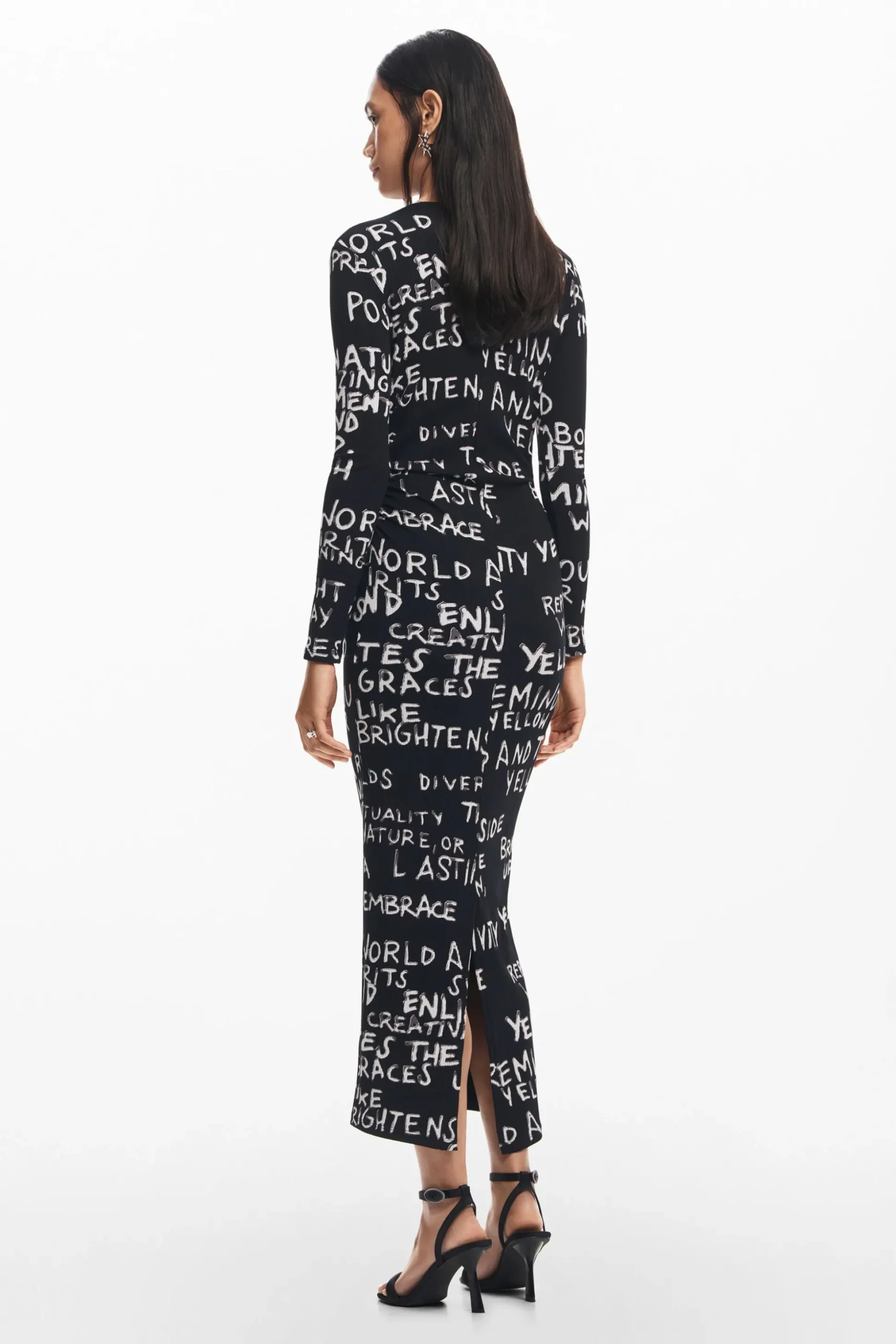 Vestido midi frases