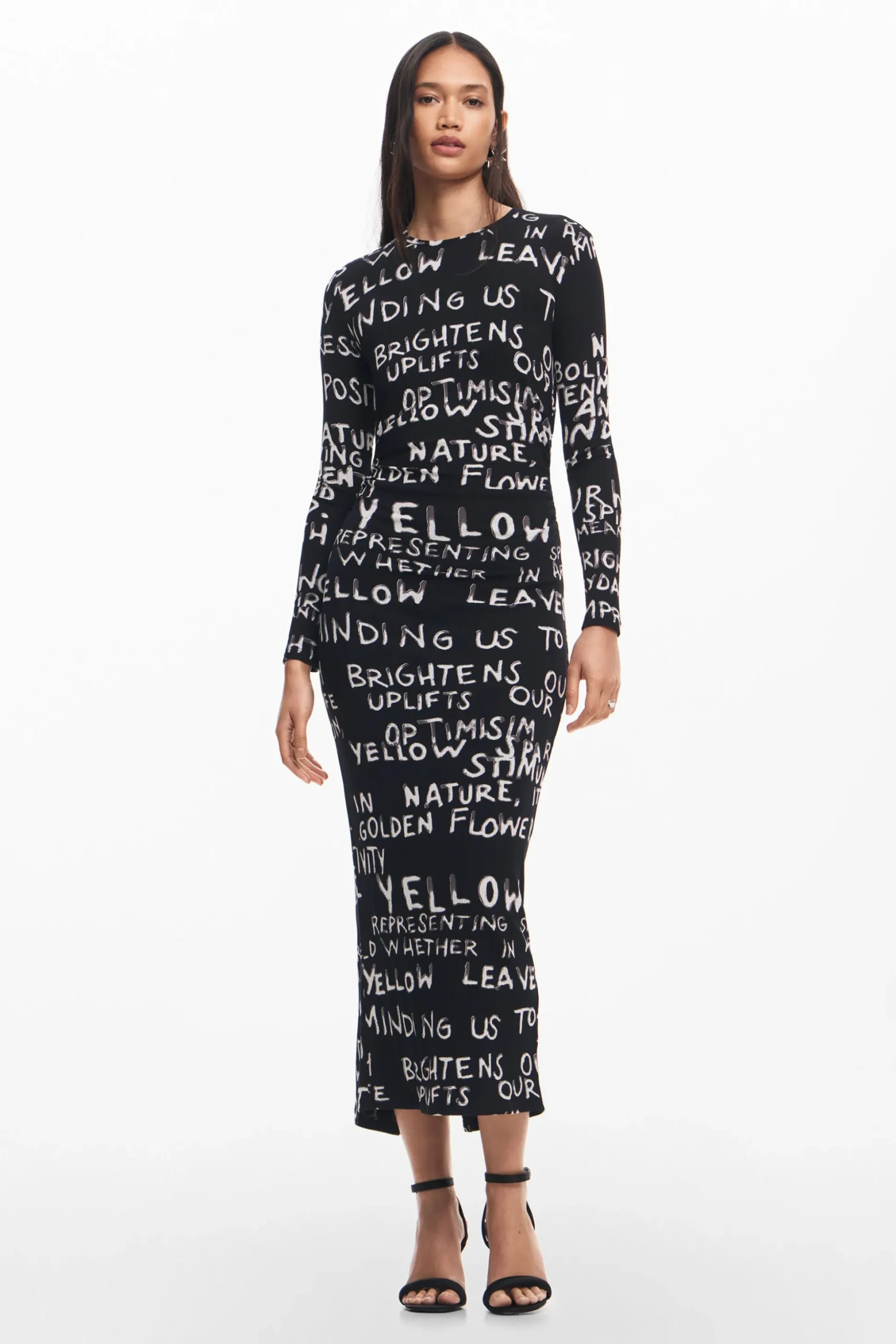 Vestido midi frases