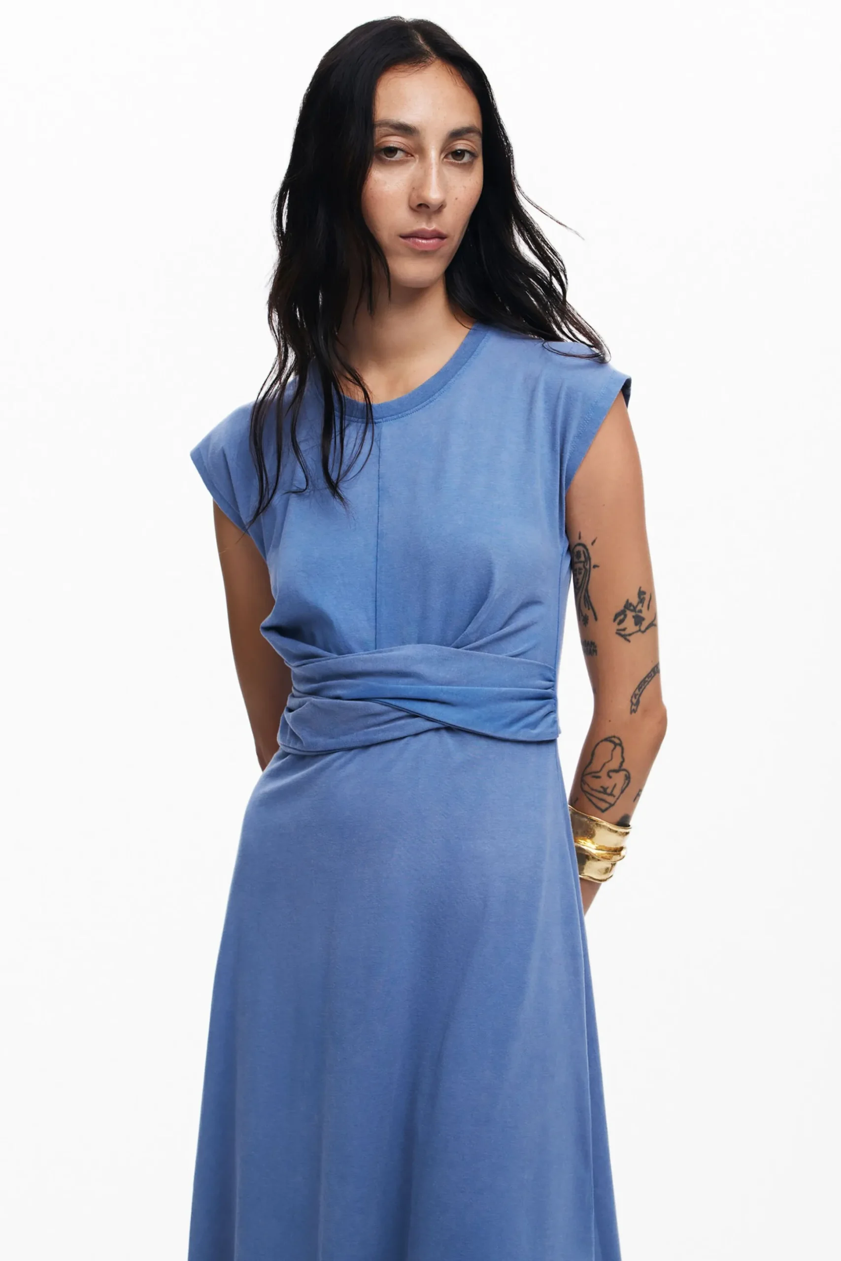 Vestido midi fruncido