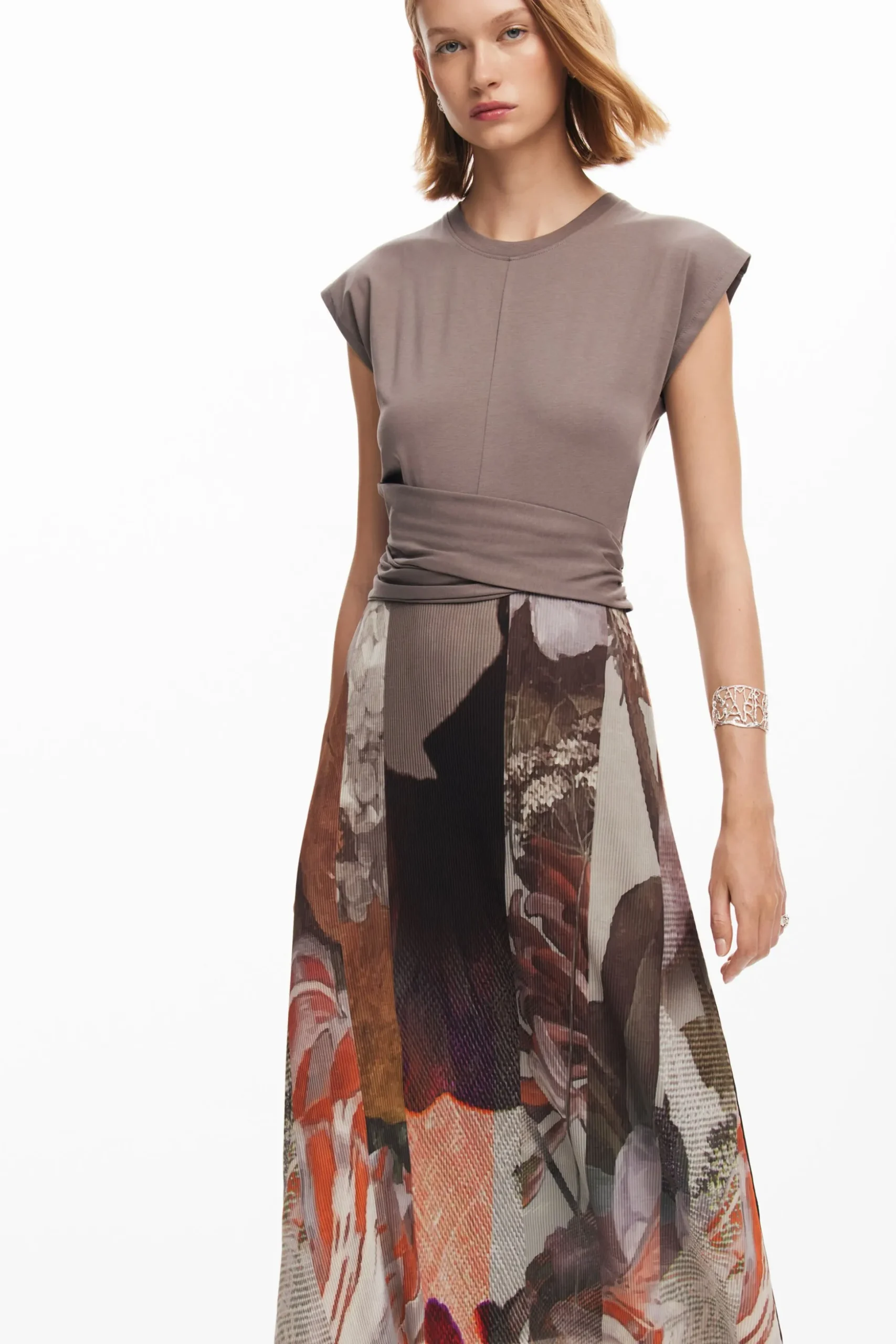 Vestido midi híbrido flores