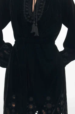 Vestido mini bordados