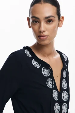 Vestido mini detalles