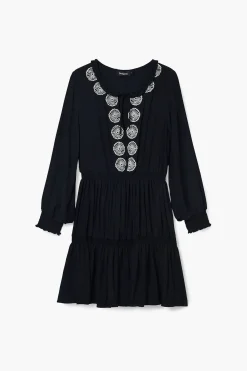 Vestido mini detalles